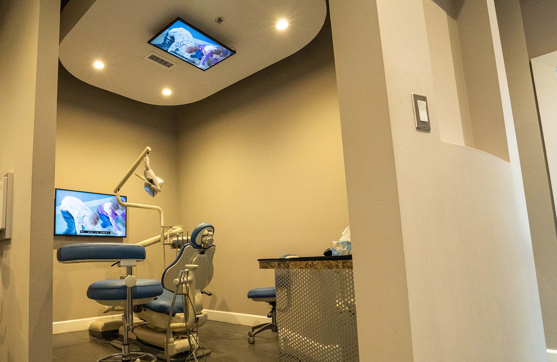 millwoods dental clinic chair