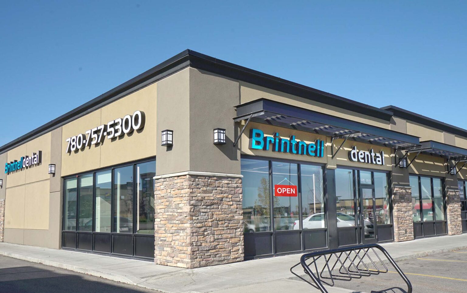brintnell dental clinc storefront